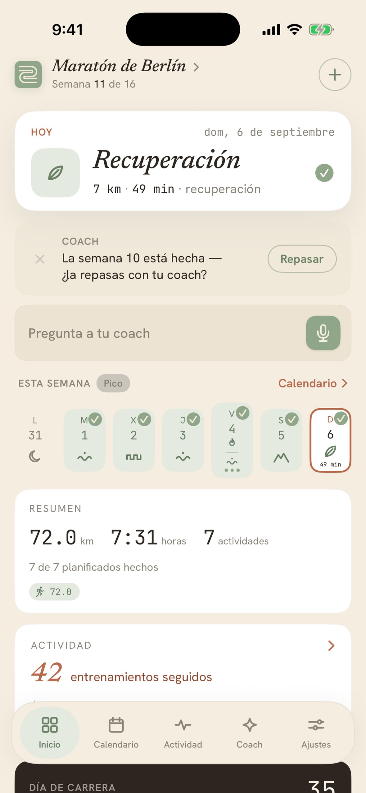 El panel de Stopa: el tempo de hoy, la semana de un vistazo, una racha de 14 entrenamientos y la cuenta atrás para el Maratón de Berlín.